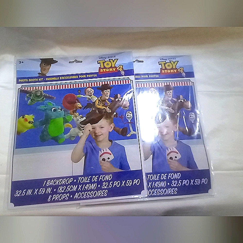 2 Backdrop TOY STORY 4 KIT